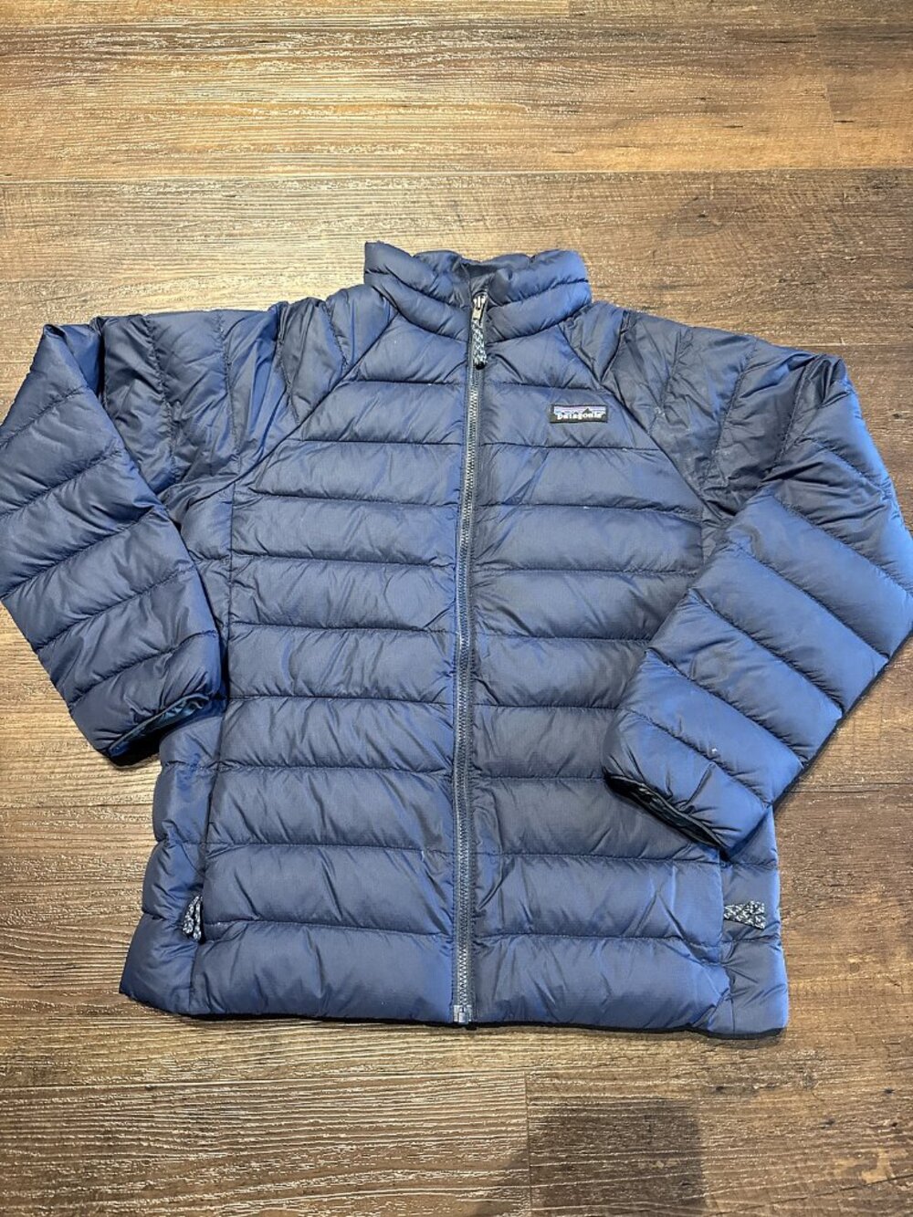 Patagonia Boys Down Sweater Jacket M 10 New Navy Puffer Kids 600 Fill Like New